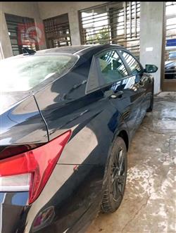 هیۆندای ئەلەنترا